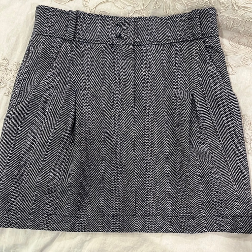 High waisted mini skirt
